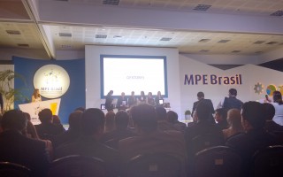 Ampliar a imagem - Clínica Schuch presente no 1º Encontro das Empresas Vencedoras do Prêmio MPE Brasil. 